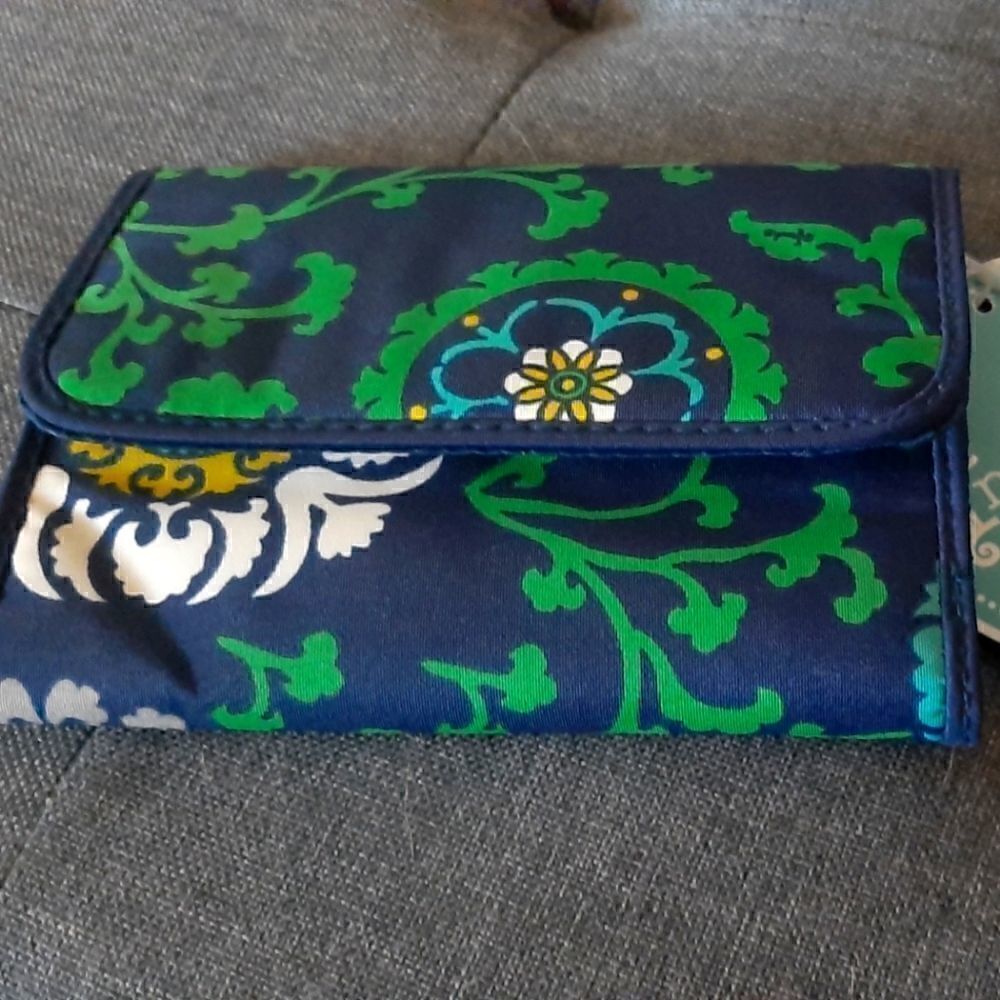 Initials Inc Tri Fold Wallet. NWT